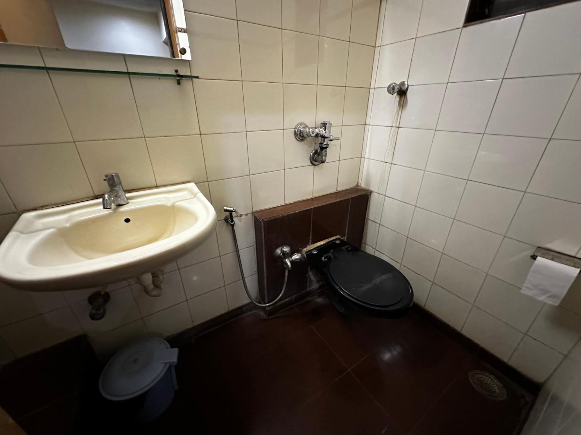 The Saffron Suites Sasupāda Kültér fotó